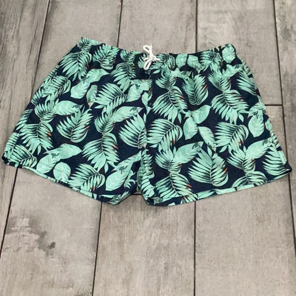 Ingear swim  green trunks  sizeXL like new condition 335